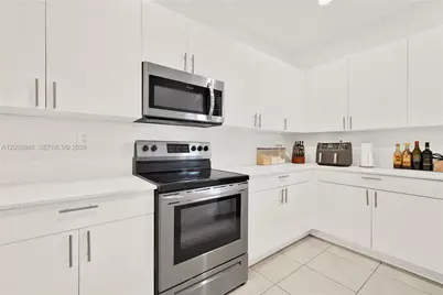 11815 SW 247th Ter, Homestead, FL 33032 - Photo 15