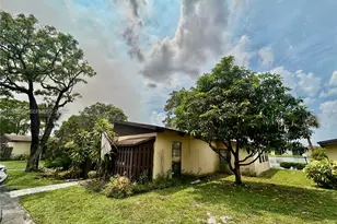 416 Briarwood Cir, Hollywood, FL 33024 - Photo 3
