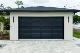 814 Calyton Ave, Lehigh Acres, FL 33972 - Photo 7