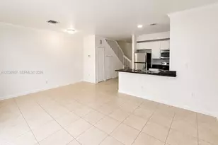35 SE 3rd Ave, Hallandale Beach, FL 33009 - Photo 5