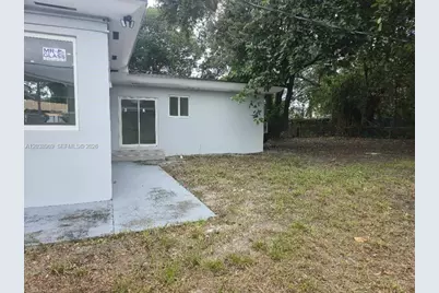 2530 NW 111th St, Miami, FL 33167 - Photo 31