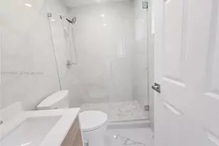 2530 NW 111th St, Miami, FL 33167 - Photo 27