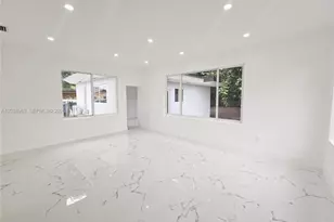 2530 NW 111th St, Miami, FL 33167 - Photo 11