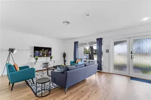 816 Polk St, Hollywood, FL 33019 - Photo 11