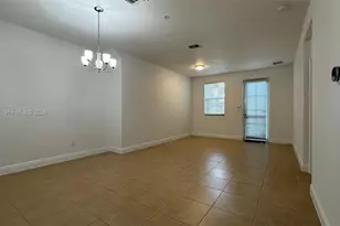 966 SW 147th Ave, Pembroke Pines, FL 33027 - Photo 5