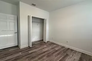 966 SW 147th Ave, Pembroke Pines, FL 33027 - Photo 17