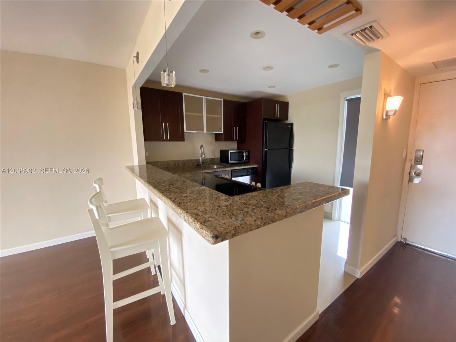 3401 N Country Club Dr #504 - 3401 N Country Club Dr #504, Aventura, FL 33180 Luxury Property | Jose Angel Pina