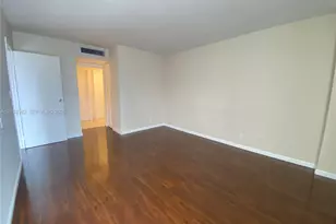3401 N Country Club Dr, Aventura, FL 33180 - Photo 5