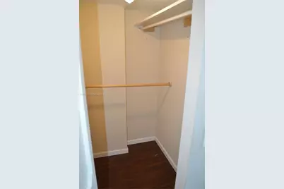 3401 N Country Club Dr #504, Aventura, FL 33180 - Photo 11