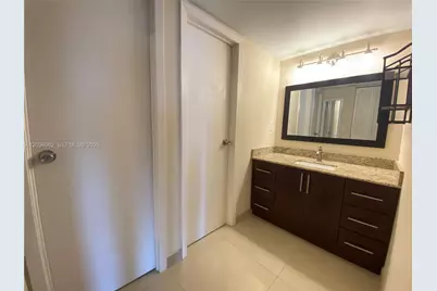 3401 N Country Club Dr #504, Aventura, FL 33180 - Photo 7
