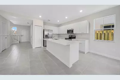 2373 NW 130th St, Miami, FL 33167 - Photo 11