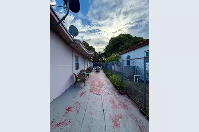 400 NW 44th Ave, Miami, FL 33126 - Photo 29
