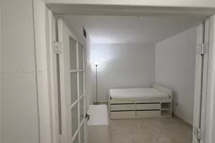 17555 Atlantic Blvd, Sunny Isles Beach, FL 33160 - Photo 7