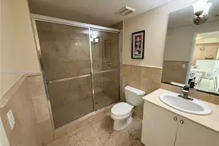 17555 Atlantic Blvd, Sunny Isles Beach, FL 33160 - Photo 15