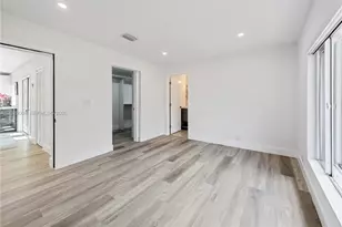 2721 SW 29th Ct, Miami, FL 33133 - Photo 9