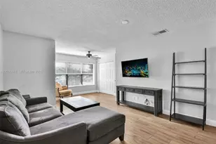 2866 S University Dr, Davie, FL 33328 - Photo 17