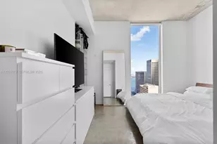 151 SE 1st St, Miami, FL 33131 - Photo 13