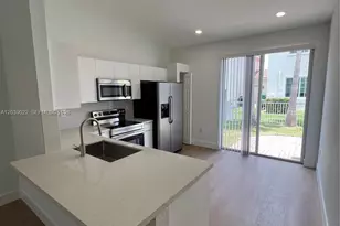 18739 SW 28th St, Miramar, FL 33029 - Photo 9