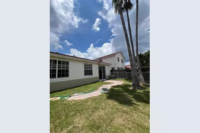 18739 SW 28th St, Miramar, FL 33029 - Photo 11