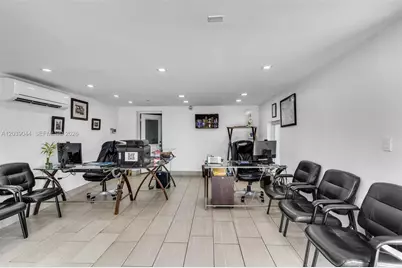 2729 NW 56th St, Miami, FL 33142 - Photo 5