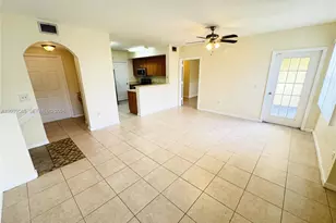 705 Belmont Ln, North Lauderdale, FL 33068 - Photo 3