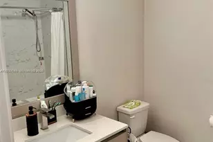 2561 NE 193rd St, Miami, FL 33180 - Photo 9
