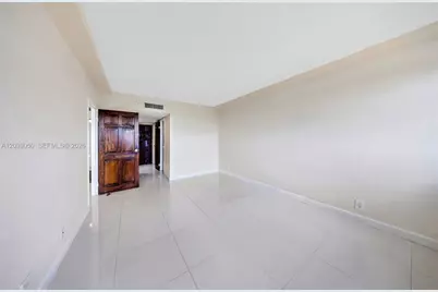 2450 NE 135th St #1006, North Miami, FL 33181 - Photo 17