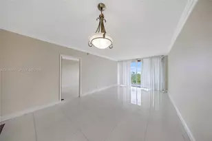 2450 NE 135th St, North Miami, FL 33181 - Photo 7