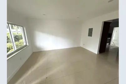 1530 NE 110th Ter #FRONT, Miami, FL 33161 - Photo 3
