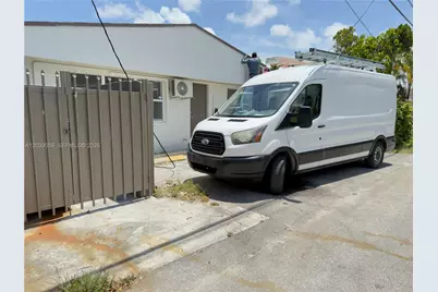 2191 NE 167th St #5, North Miami Beach, FL 33162 - Photo 11