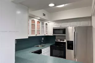 2715 Tigertail Ave, Miami, FL 33133 - Photo 11