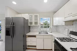 10051 SW 13th Terrace, Miami, FL 33174 - Photo 9