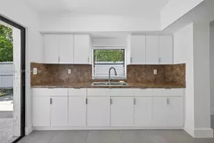 17150 NE 18th Ave, North Miami Beach, FL 33162 - Photo 11