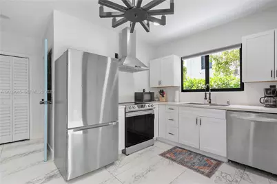 8280 NE 1st Pl, Miami, FL 33138 - Photo 15