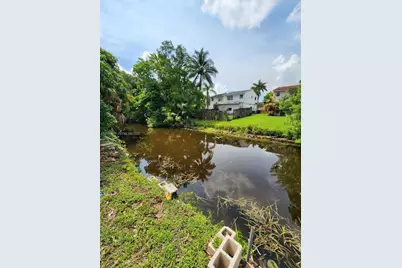 7966 SW 7th Ct, North Lauderdale, FL 33068 - Photo 37
