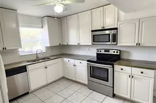 7966 SW 7th Ct, North Lauderdale, FL 33068 - Photo 3