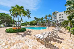 5055 Collins Ave, Miami Beach, FL 33140 - Photo 9