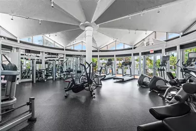 5055 Collins Ave #10H, Miami Beach, FL 33140 - Photo 49