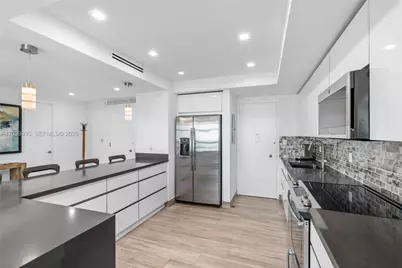 5055 Collins Ave #10H, Miami Beach, FL 33140 - Photo 21