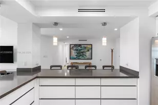 5055 Collins Ave, Miami Beach, FL 33140 - Photo 35