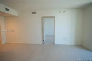 1000 Brickell Plaza, Miami, FL 33131 - Photo 11