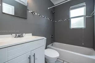1029 NE 113th St, Biscayne Park, FL 33161 - Photo 13