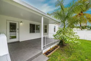 1029 NE 113th St, Biscayne Park, FL 33161 - Photo 3