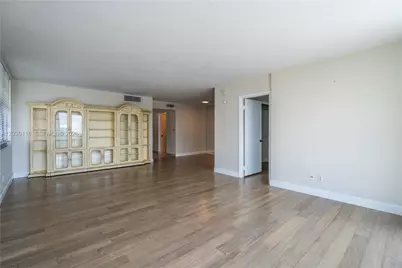 9500 W Bay Harbor Dr #7D, Bay Harbor Islands, FL 33154 - Photo 7