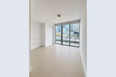 92 SW 3rd St #503, Miami, FL 33130 - Photo 7