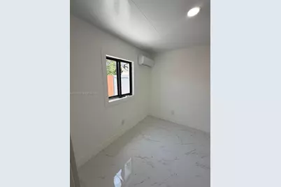1230 NW 135th St, North Miami, FL 33167 - Photo 5