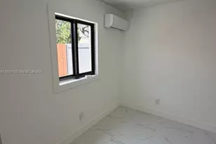 1230 NW 135th St, North Miami, FL 33167 - Photo 5