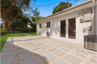 4410 NE 3rd Ave, Deerfield Beach, FL 33064 - Photo 25
