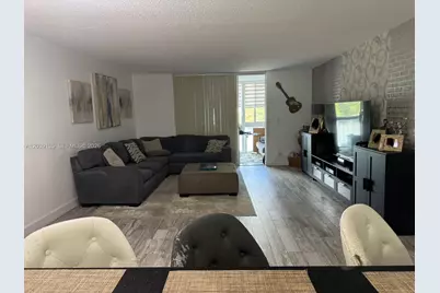 900 NE 12th Ave #302, Hallandale Beach, FL 33009 - Photo 11