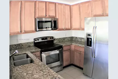 202 Las Brisas Cir, Sunrise, FL 33326 - Photo 5